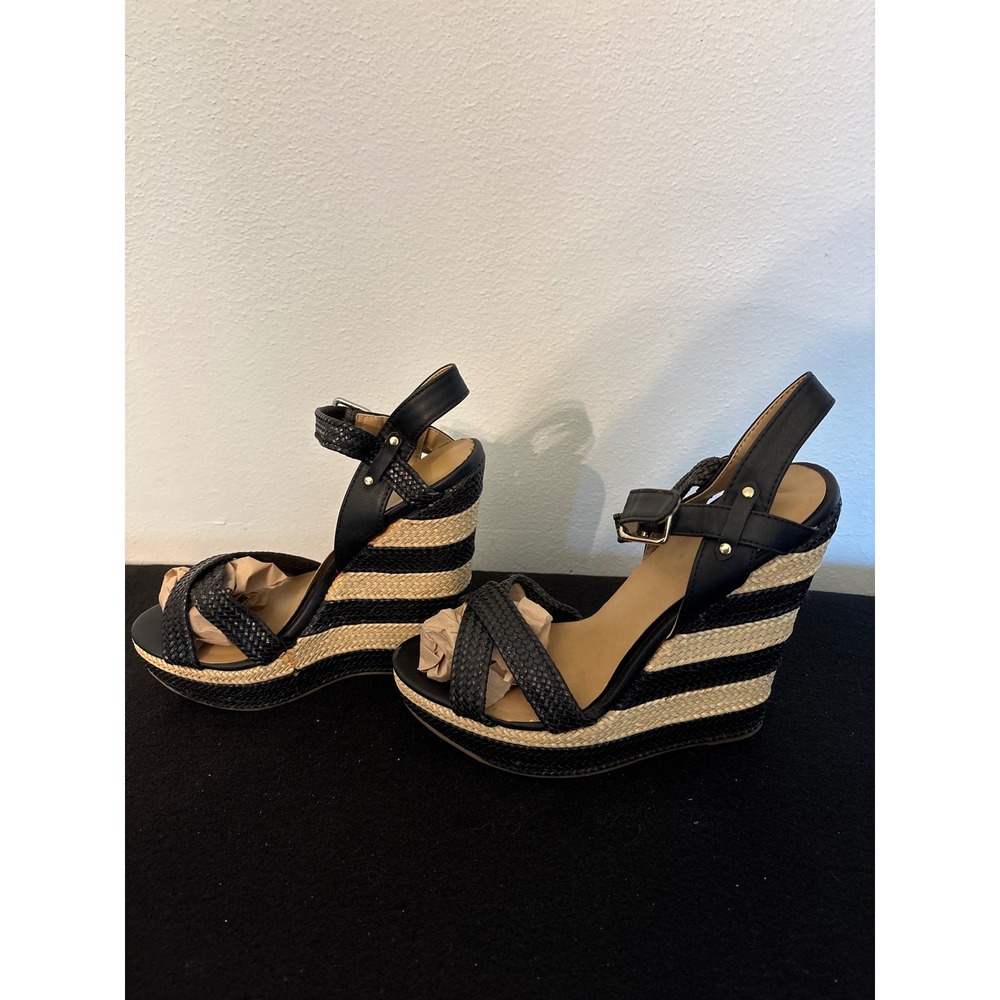 Grazie Wedge Sandals Womens 8 Black Cream Excellent Striped Raffia Woven Strappy